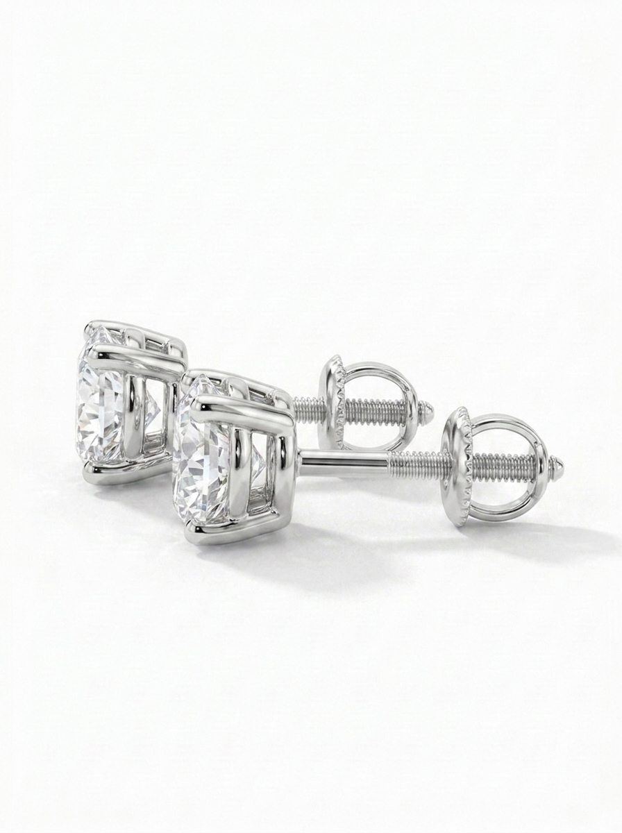 Round Diamond Stud Earrings