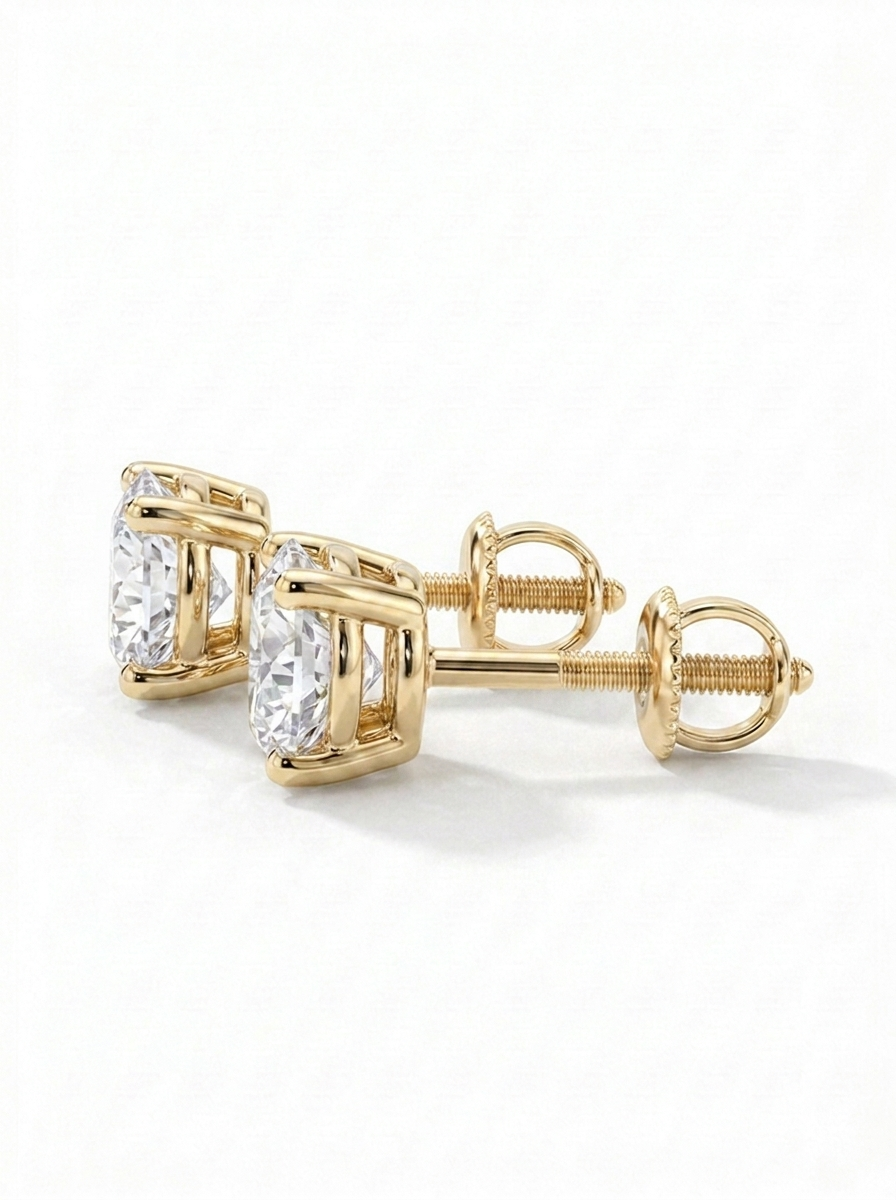 Round Diamond Stud Earrings